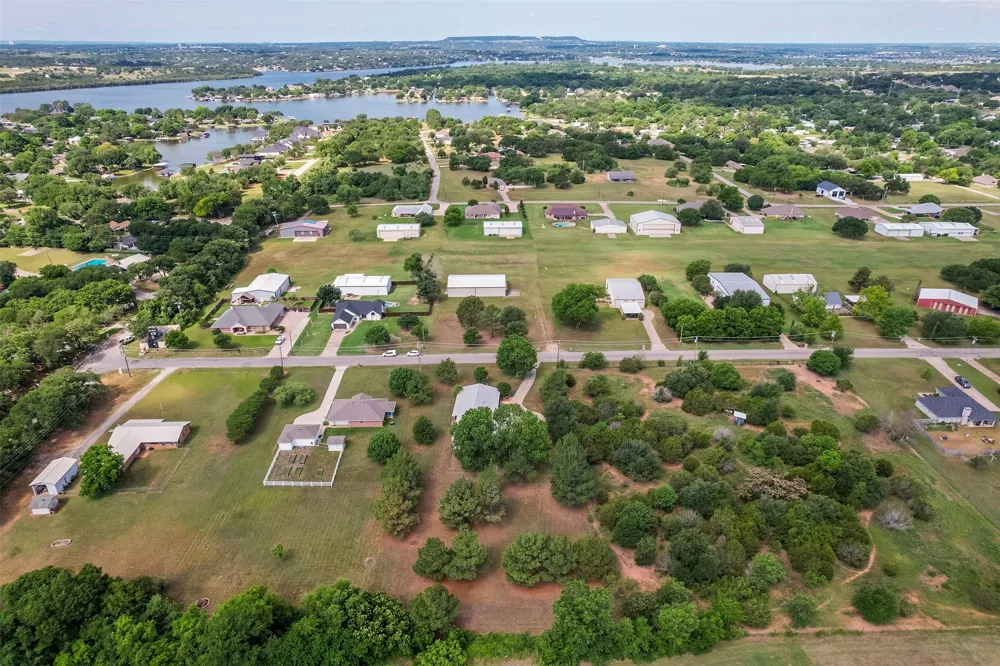 3625 Carla Court Granbury, TX 76049