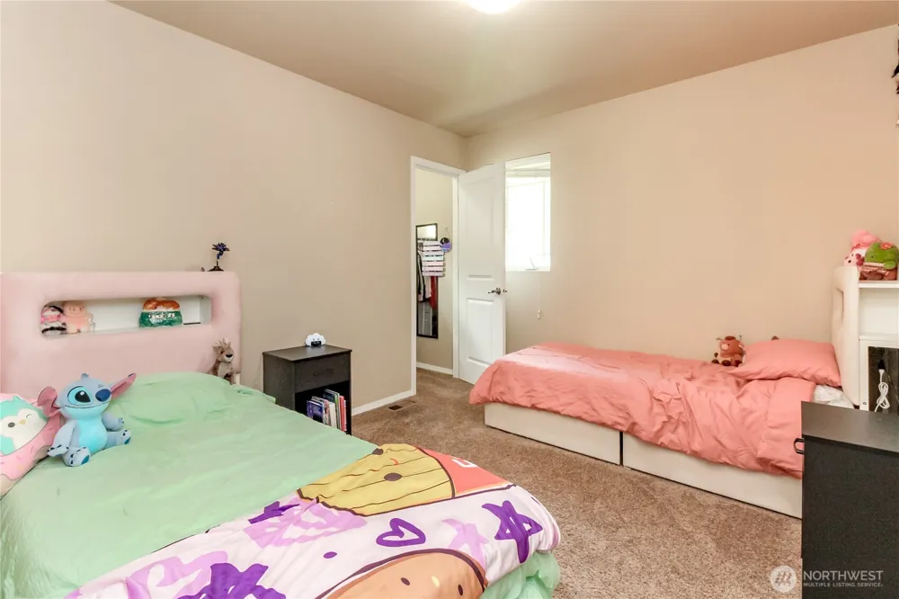 17609 146th Avenue E Orting, WA 98360