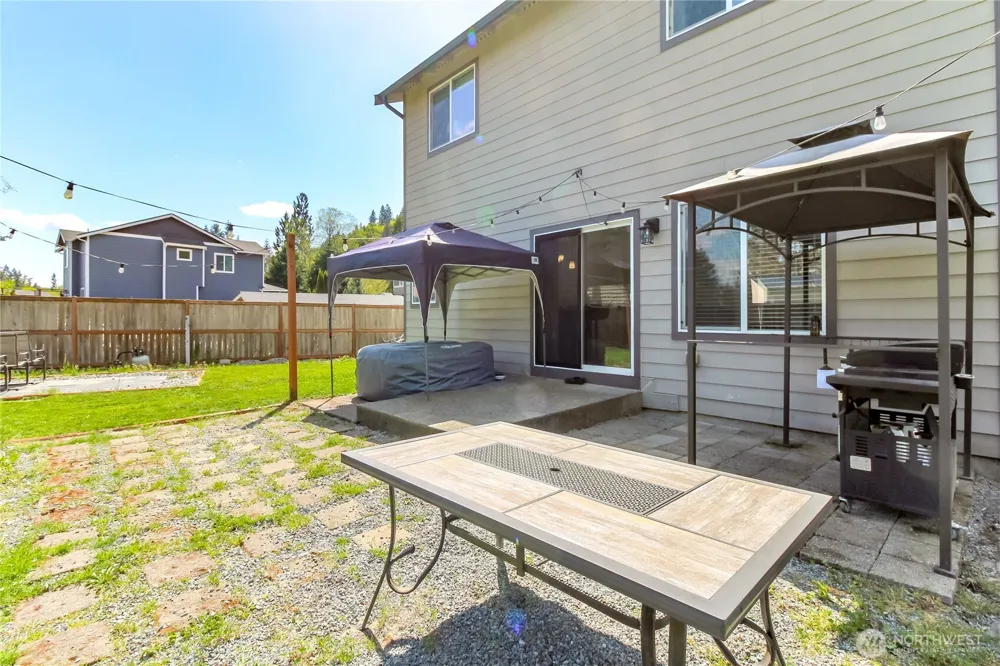 17609 146th Avenue E Orting, WA 98360