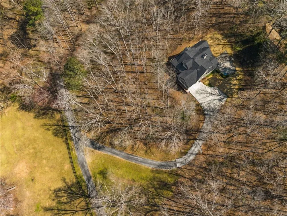 1816 Yorkshire Drive Woodstock, GA 30189
