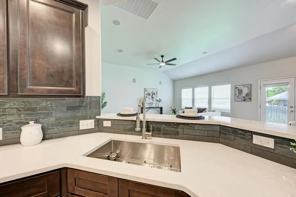 1704 Stonehaven Lane Round Rock, TX 78665
