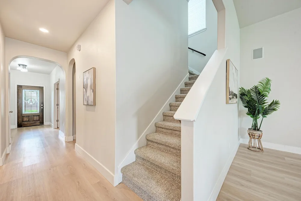 1704 Stonehaven Lane Round Rock, TX 78665
