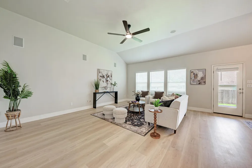 1704 Stonehaven Lane Round Rock, TX 78665