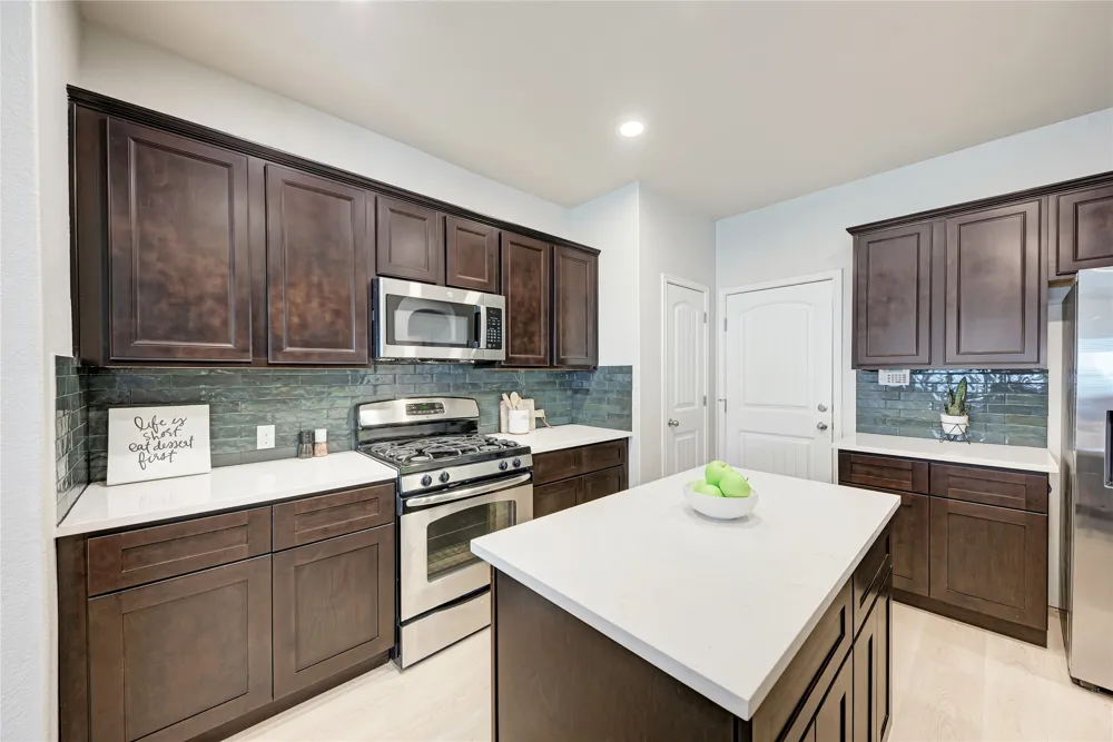 1704 Stonehaven Lane Round Rock, TX 78665