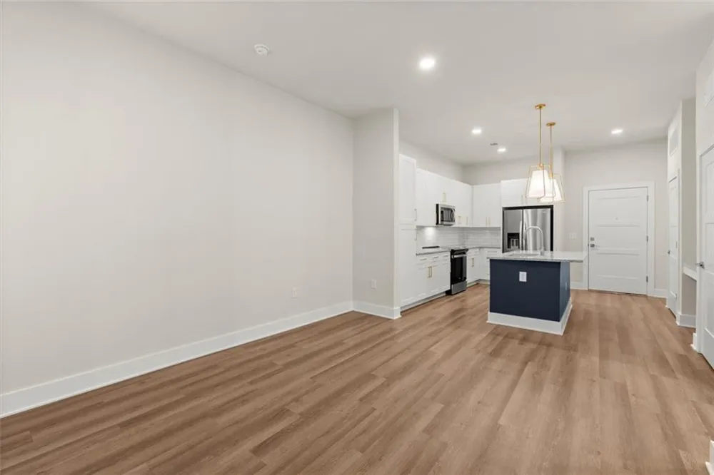 2648 Sandy Plains Road #425 Marietta, GA 30066