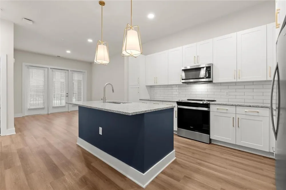 2648 Sandy Plains Road #425 Marietta, GA 30066