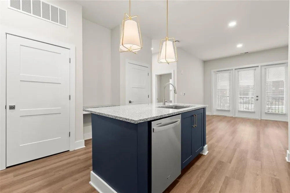 2648 Sandy Plains Road #425 Marietta, GA 30066