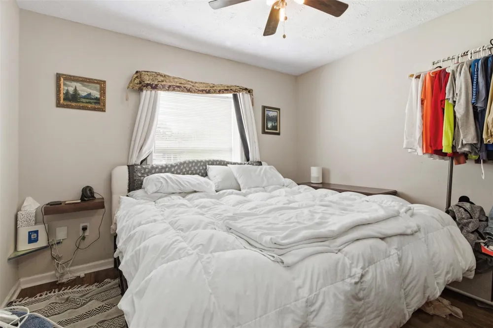 306 Center Street Pasadena, TX 77506