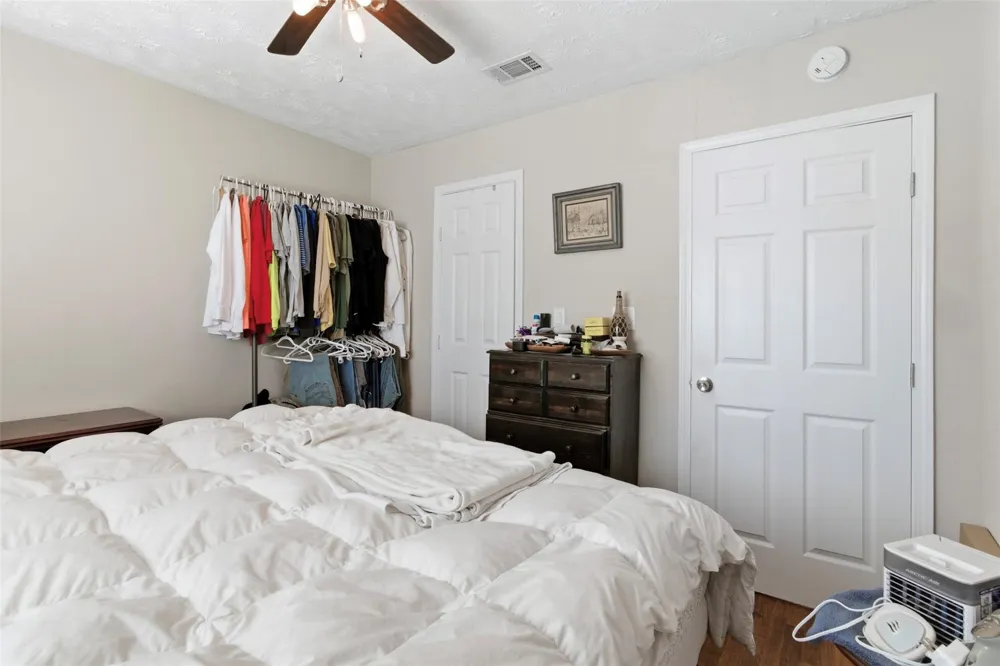 306 Center Street Pasadena, TX 77506