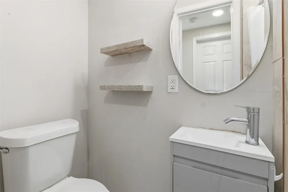 306 Center Street Pasadena, TX 77506