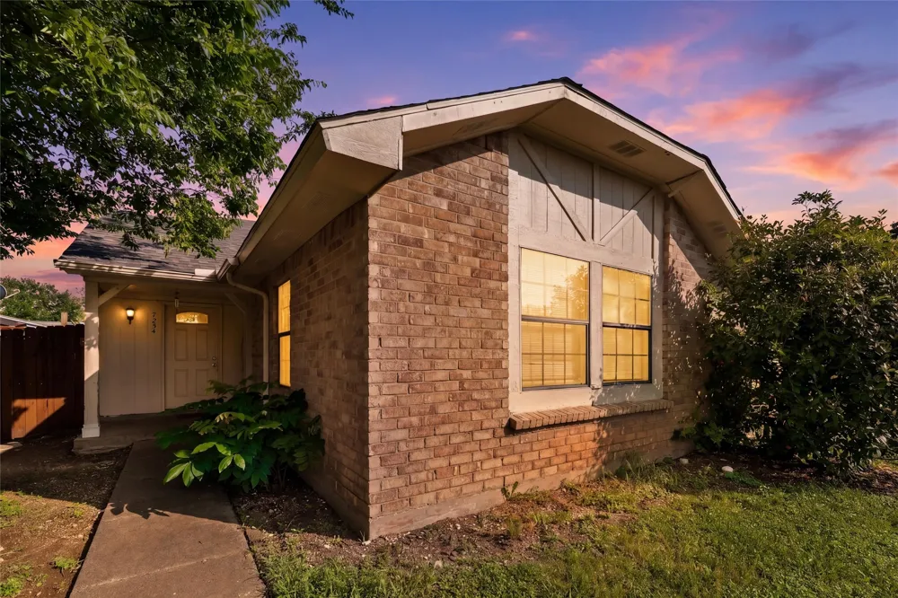 7254 Pineberry Road Dallas, TX 75249