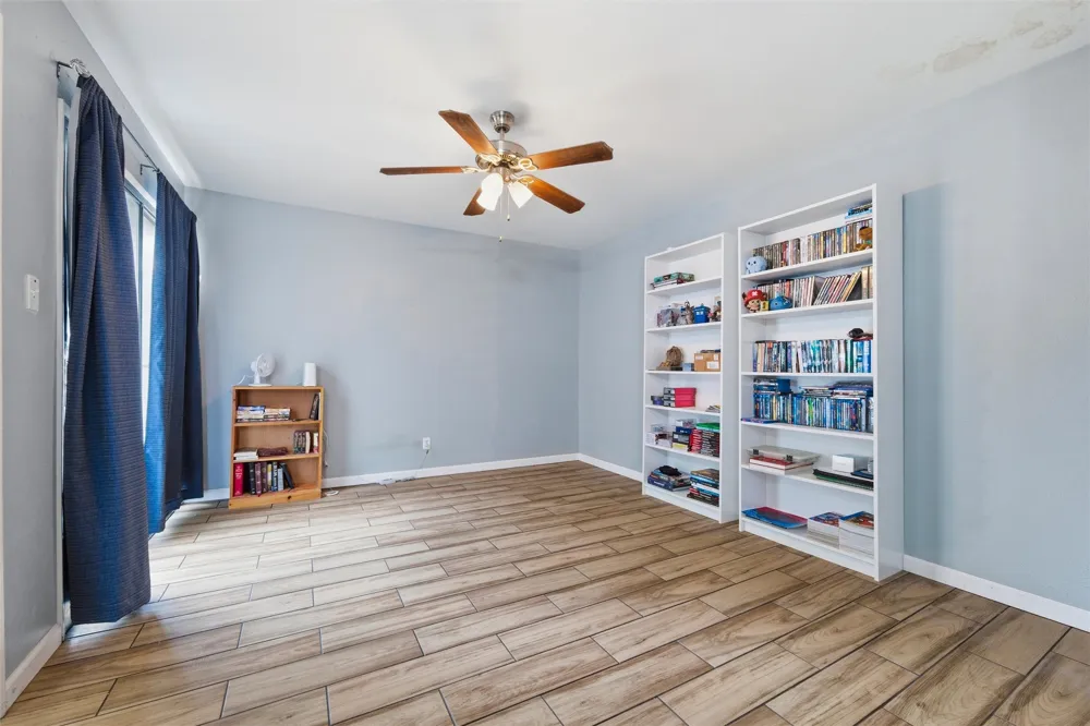 7254 Pineberry Road Dallas, TX 75249