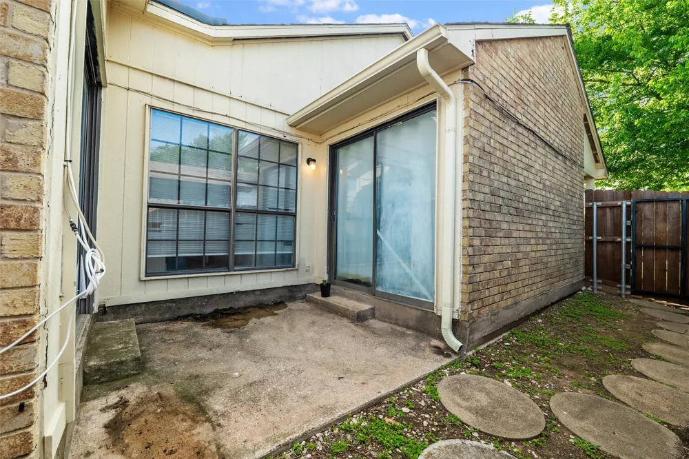 7254 Pineberry Road Dallas, TX 75249