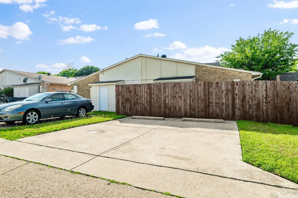 7254 Pineberry Road Dallas, TX 75249