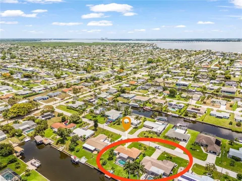 3022 SE 17th Place