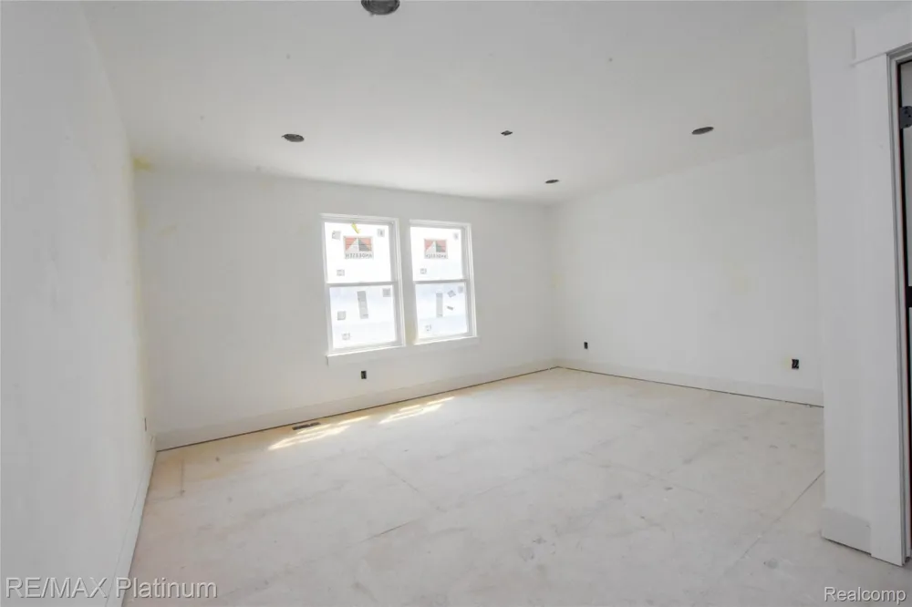 4570 Stillmeadow Genoa Township, MI 48843