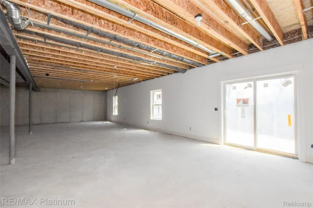 4570 Stillmeadow Genoa Township, MI 48843