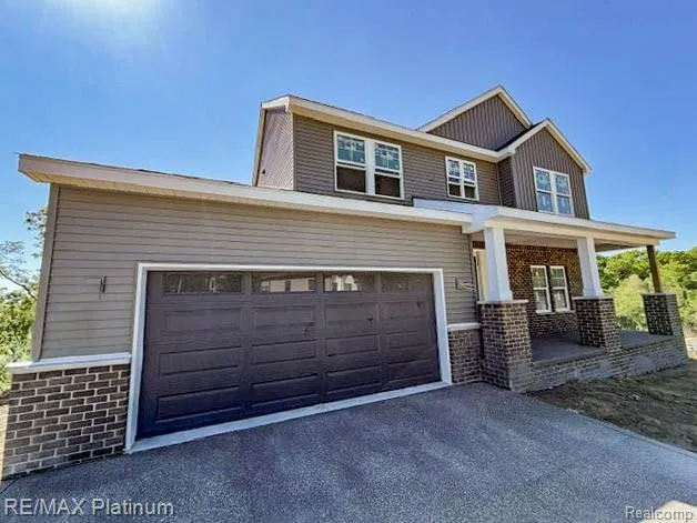4570 Stillmeadow Genoa Township, MI 48843