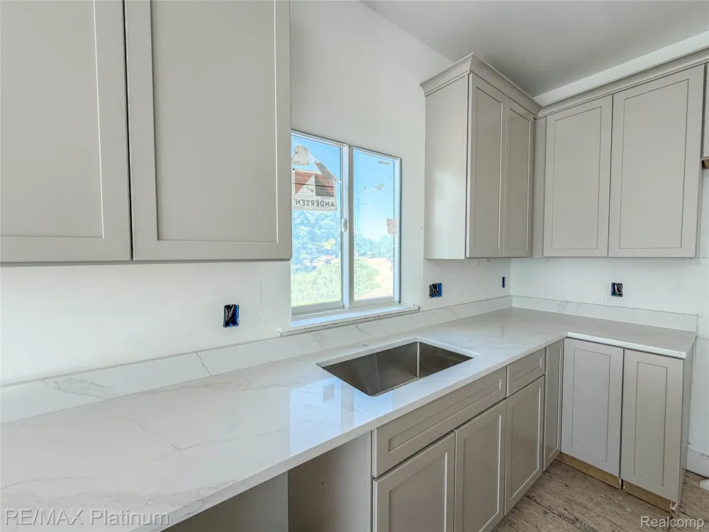 4570 Stillmeadow Genoa Township, MI 48843