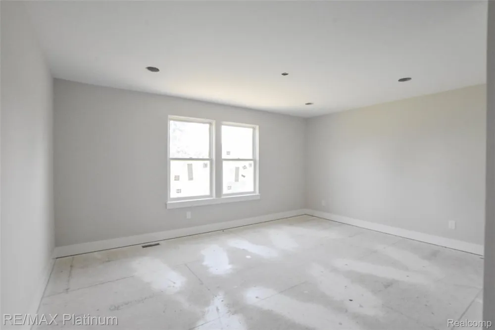 4570 Stillmeadow Genoa Township, MI 48843