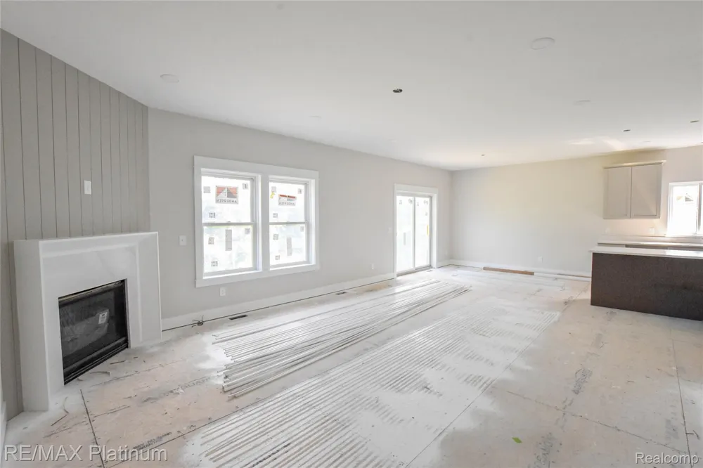 4570 Stillmeadow Genoa Township, MI 48843