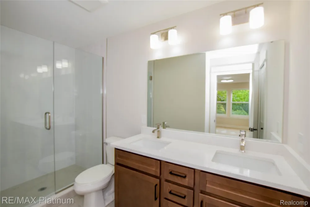 4570 Stillmeadow Genoa Township, MI 48843