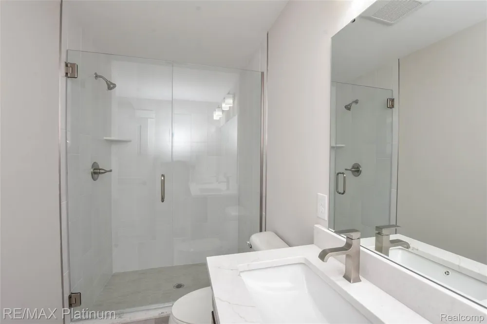 4570 Stillmeadow Genoa Township, MI 48843