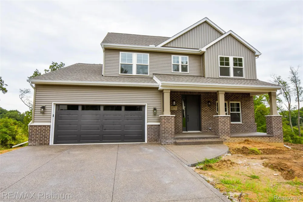 4570 Stillmeadow Genoa Township, MI 48843