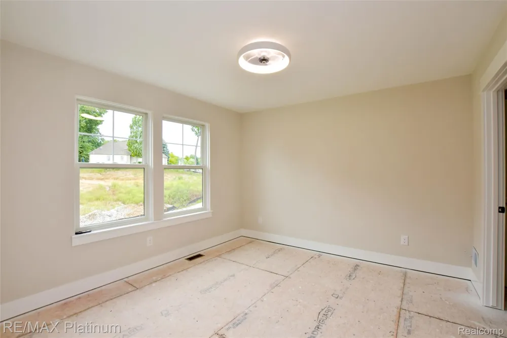 4570 Stillmeadow Genoa Township, MI 48843