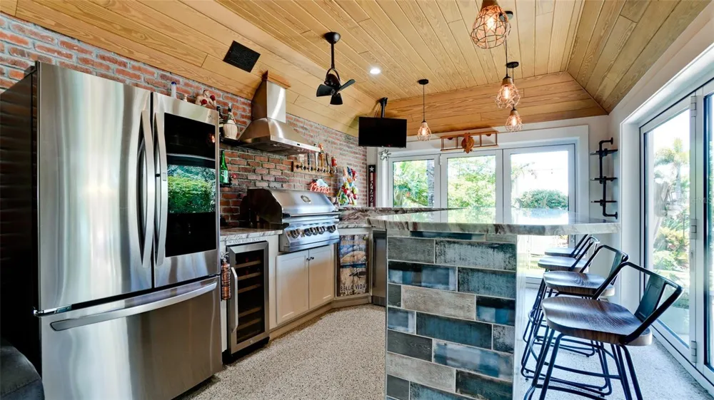 522 68TH STREET Holmes Beach, FL 34217