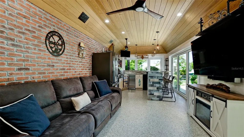 522 68TH STREET Holmes Beach, FL 34217