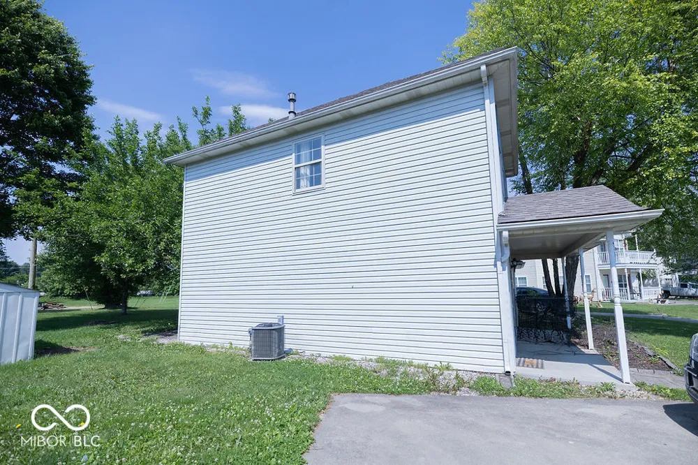 12 Vintage Circle Scottsburg, IN 47170