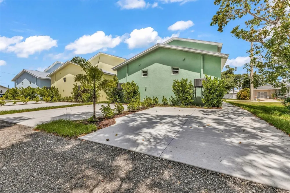 309 E VIRGINIA AVENUE Punta Gorda, FL 33950