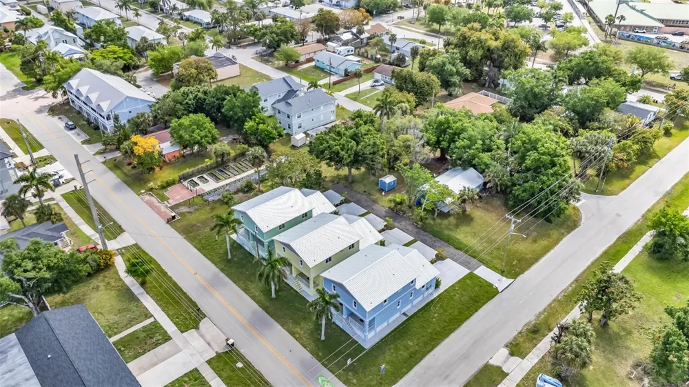 309 E VIRGINIA AVENUE Punta Gorda, FL 33950