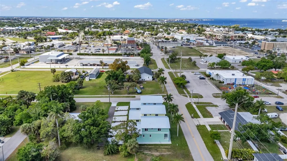 309 E VIRGINIA AVENUE Punta Gorda, FL 33950