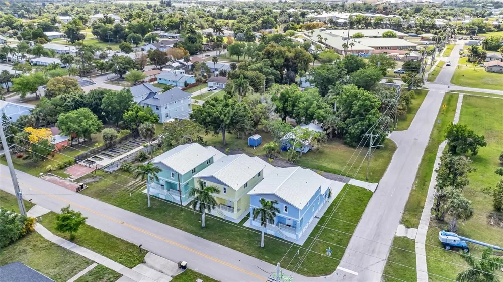 309 E VIRGINIA AVENUE Punta Gorda, FL 33950
