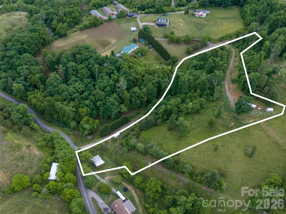 21 Joy Hughes Lane Leicester, NC 28748