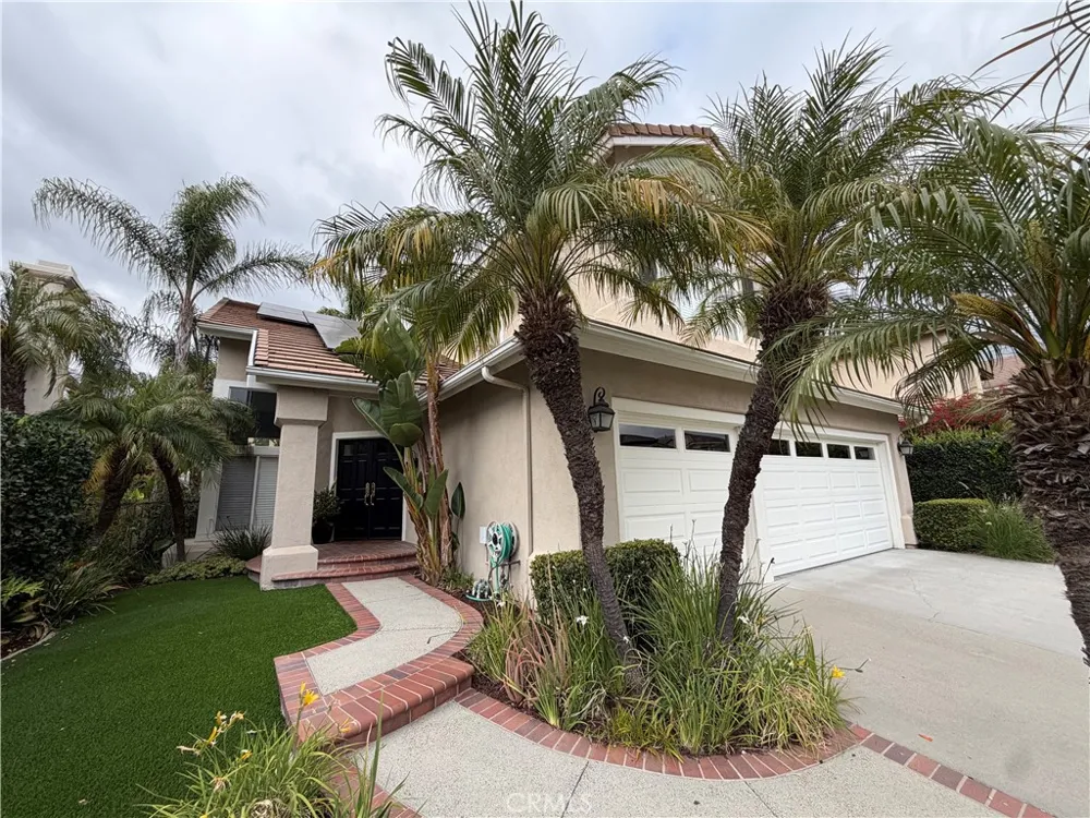 28581 Big Springs Lake Forest, CA 92679