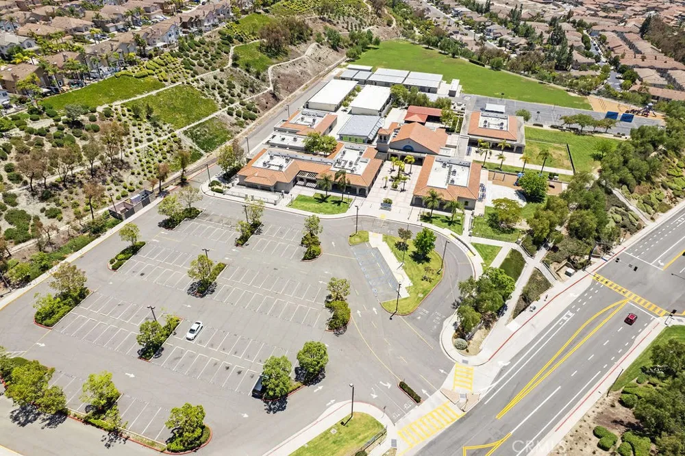28581 Big Springs Lake Forest, CA 92679