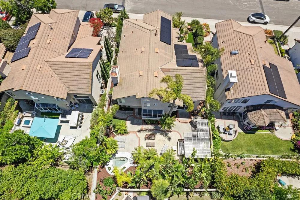 28581 Big Springs Lake Forest, CA 92679