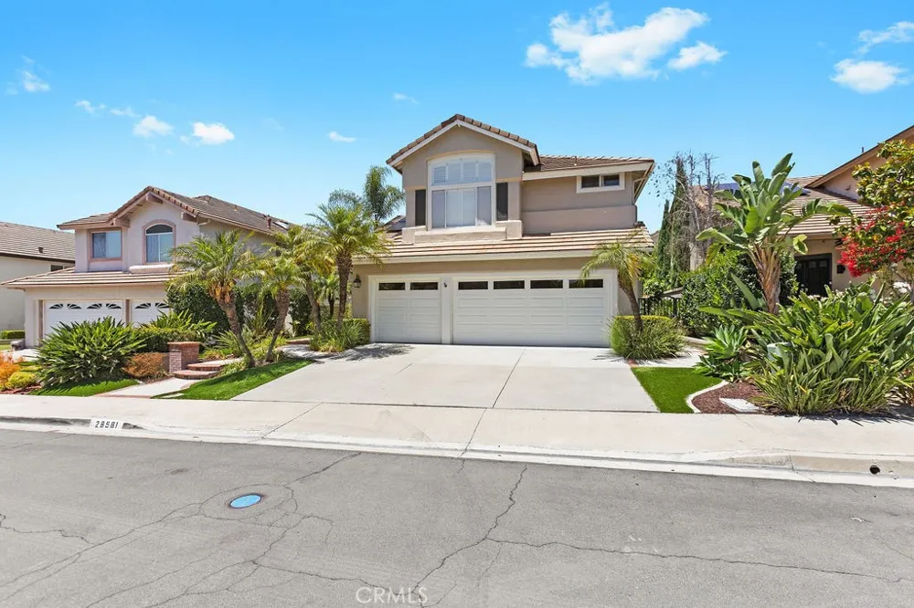 28581 Big Springs Lake Forest, CA 92679