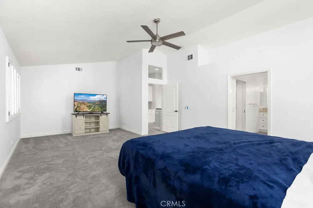 28581 Big Springs Lake Forest, CA 92679