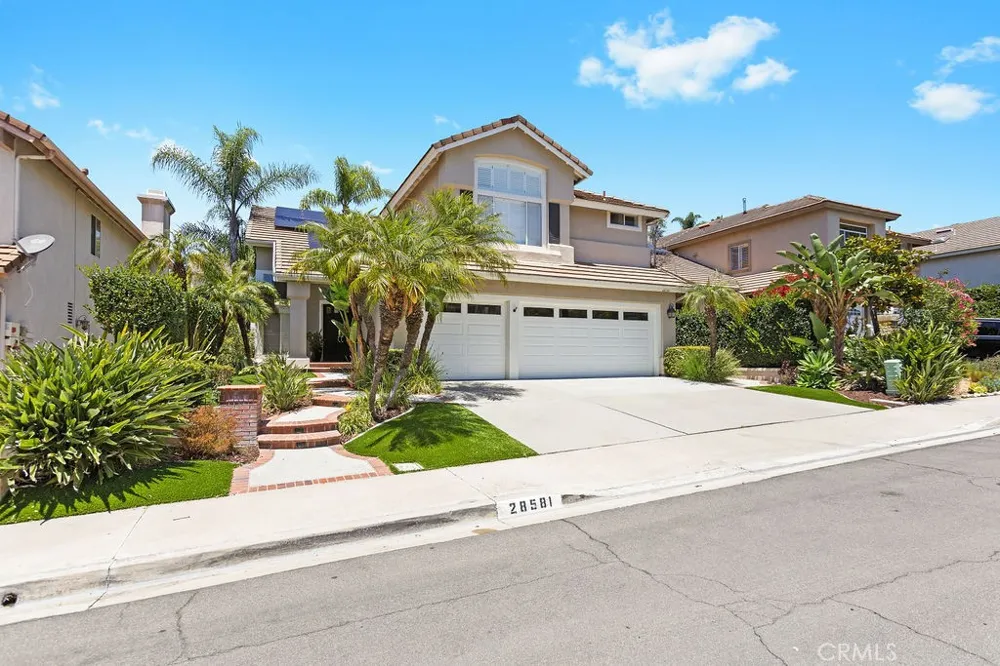 28581 Big Springs Lake Forest, CA 92679