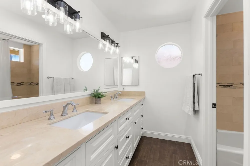 28581 Big Springs Lake Forest, CA 92679