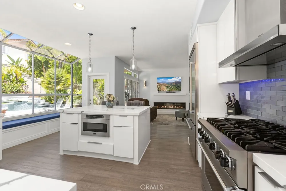 28581 Big Springs Lake Forest, CA 92679