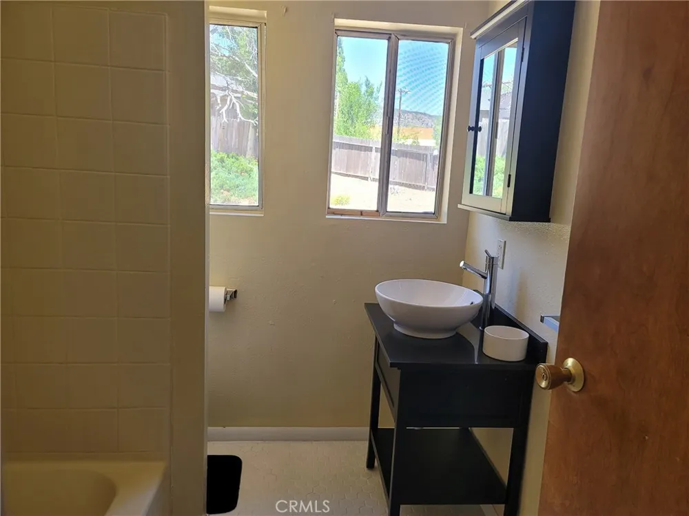 1004 Coldwater Frazier Park, CA 93225