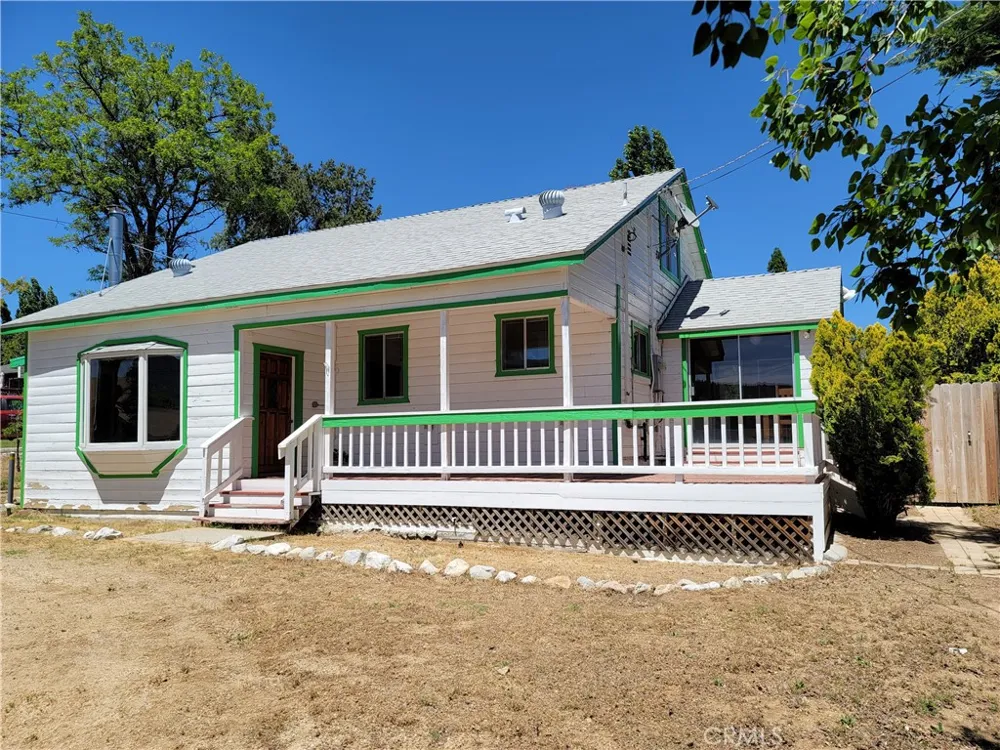 1004 Coldwater Frazier Park, CA 93225