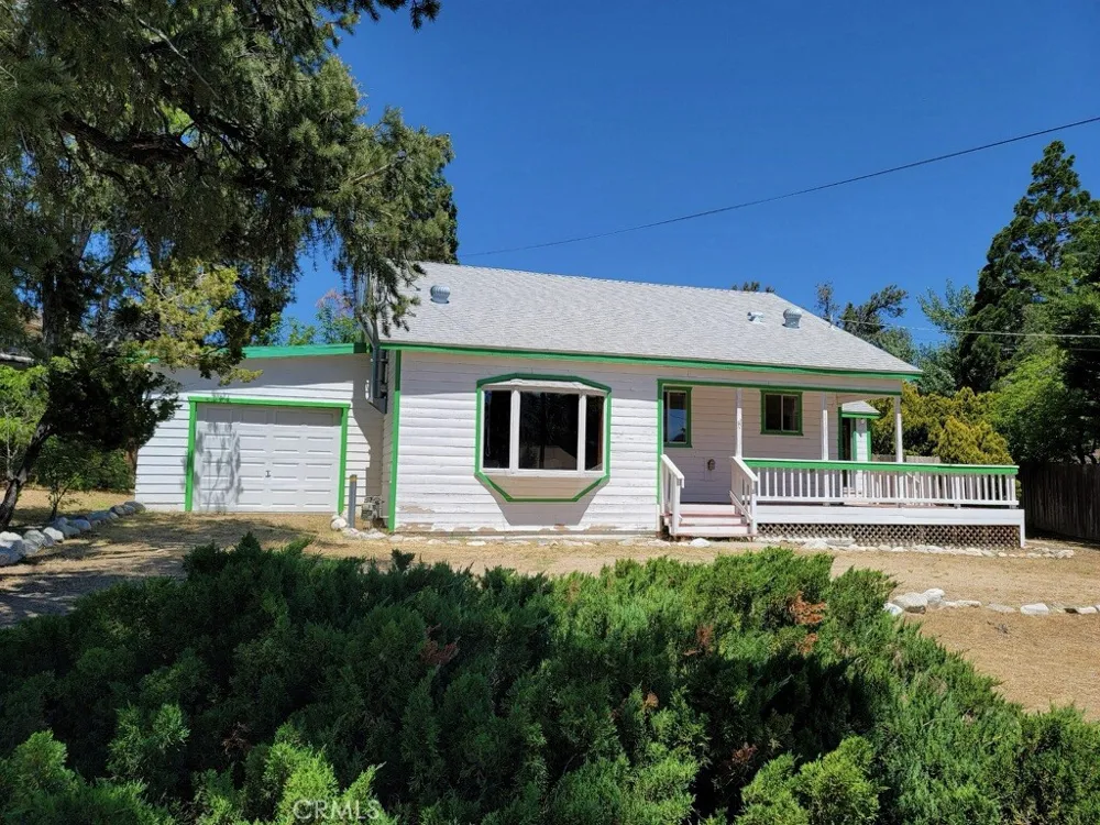 1004 Coldwater Frazier Park, CA 93225