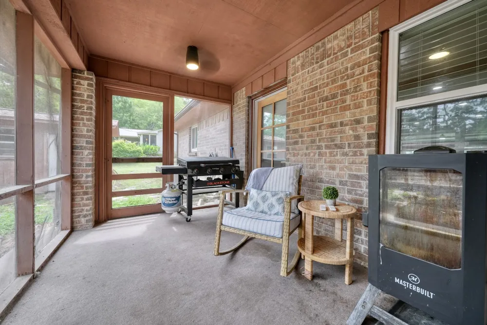 203 Texas Drive Hideaway, TX 75771
