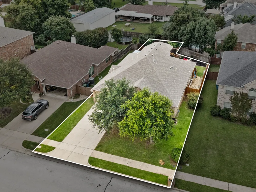 3513 Carlton Street Grapevine, TX 76092